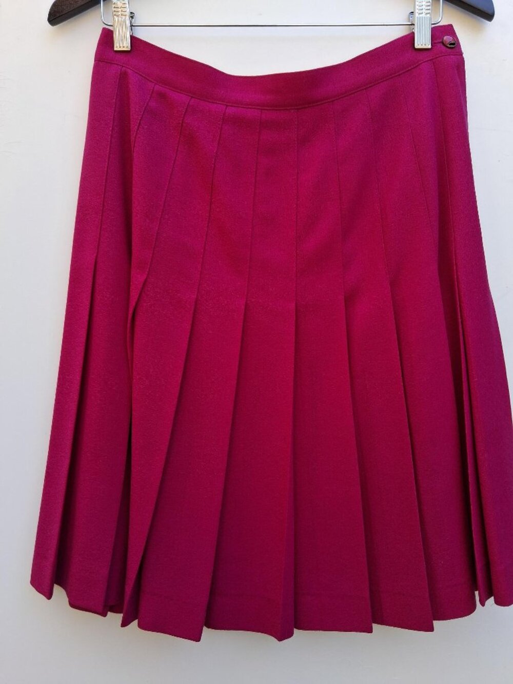 Vintage Michelle Monet for Braemar wool pleated skirt, fuchsia pink (size M)